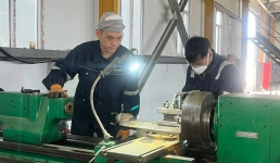 Заводы и фабрики Жанаозена обеспечивают работой сотни местных жителей