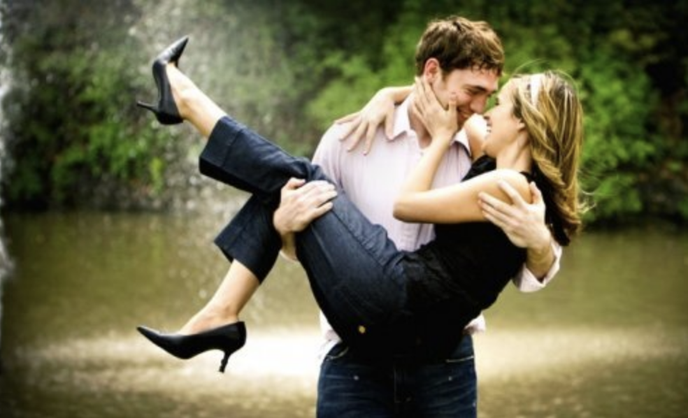 Гармония дома начинается с женщины, которая сидит у вас на ручках