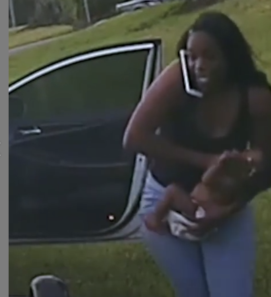 Полицейский спас ребенка