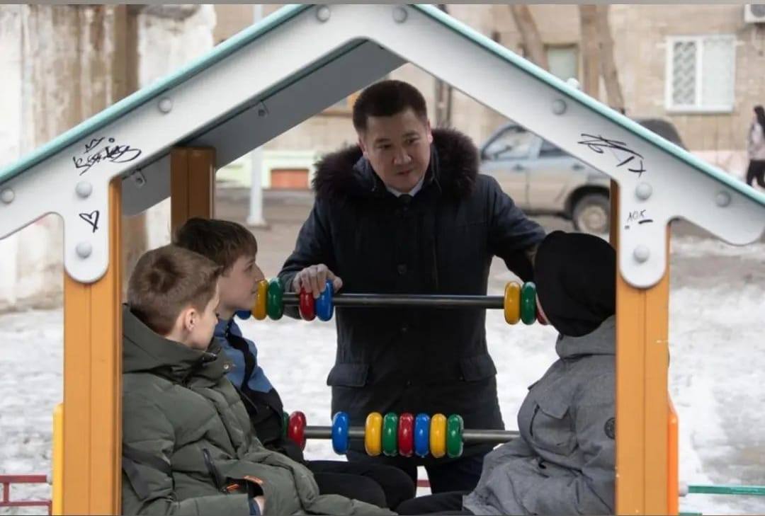 Павлодар қаласының әкімі қаланы абаттандыру бойынша дайындық жұмыстарымен танысты