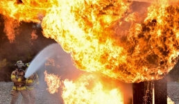 Павлодарда өрт болған үйден 100-ден астам адам құтқарылды