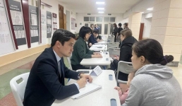 Буллинг и мусор: о чём спрашивали главного педагога Павлодара на Усолке