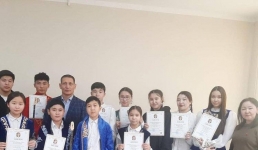 Павлодарские школьники импровизировали в айтысе