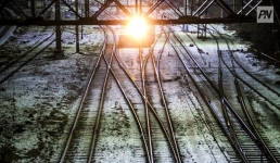 Павлодарцев наказали за переход железной дороги на вокзале