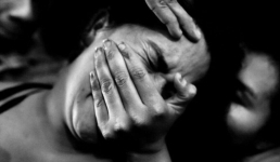 Душил и наносил удары: подозреваемый в нападении на жительницу Актау задержан полицией