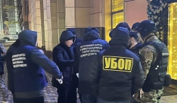 Атырауда тендер ұтып алған кәсіпкерден 7 млн теңге бопсалағандар ұсталды