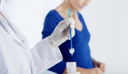 Павлодарок пригласили проконсультироваться у онколога