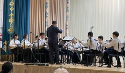 В Павлодаре прошел парад ансамблей