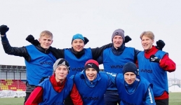 Павлодарские футболисты исполнили хит земляка