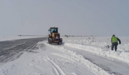 Снежный накат выявили на десятках километров павлодарских дорог