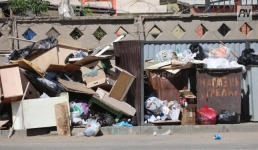 Павлодарца наказали за дымившийся мусор