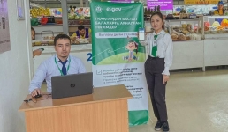 Сотрудники ЦОНа Мангистау теперь оказывают госуслуги в общественных местах