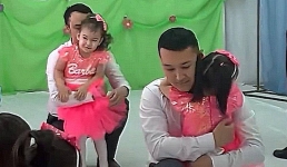 Видео танца отцов с дочками умилило мангистаусцев