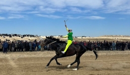 Победитель в конных скачках  в Мангистау получил три миллиона тенге