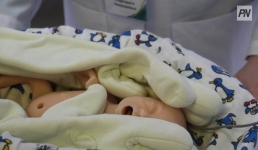 Павлодарские врачи успешно вырезали у беременной грыжу позвоночника