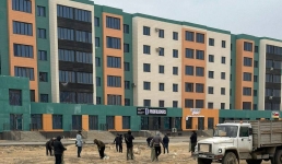 Госслужащие собрали около восьми тонн мусора в Актау