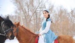 Полицейские Павлодарского района сменили форму на национальные костюмы