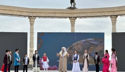 В Актау установили юрты к празднованию Наурыза: на набережной прошел первый концерт