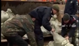 Мангистауский спасательный отряд 19 дней работает в затопленных областях