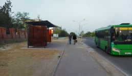 Как отреагировали чиновники на просьбу оборудовать остановку в Актау