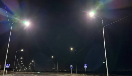 В Актау обновили освещение на автомобильной дороге до баз отдыха