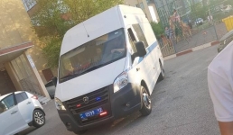 В Актау ребенок выпал из окна пятого этажа и погиб