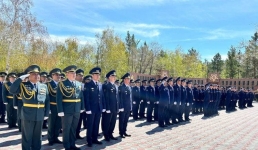 Торжественную присягу приняли бойцы ЧС в Павлодаре