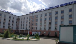 Территорию павлодарского вуза украсили в национальном стиле