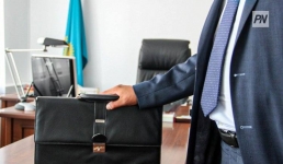 Павлодарских госслужащих поздравили с праздником