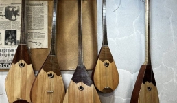 Домбры павлодарца полюбили в Западной Европе