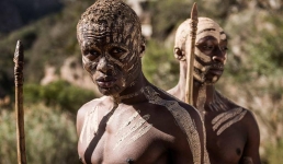 Павлодарцы поборются с африканцами в их национальной игре