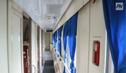 Клининговую компанию наказали за грязь в поездах из Павлодара