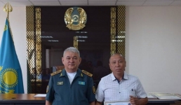 Пожарные павлодарского аэропорта спасли пожилую пару