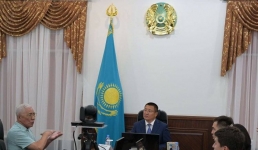 Главу региона попросили решить проблему с водой в многоэтажке Павлодара