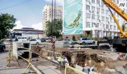 Аким Павлодара назвал сроки окончания ремонта теплосетей