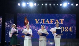 По три миллиона тенге получили лучшие учителя Павлодарской области