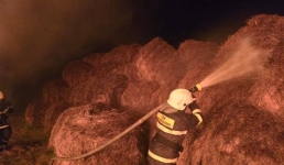 В селе Каракала потушили горящее сено