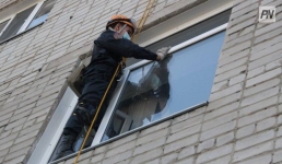 В Аксу спасли пенсионерку