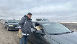 Павлодарцам раздали экопакеты