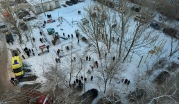 Павлодарские огнеборцы потушили пожар в шахте лифта