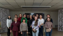 В Павлодаре для пап и мам устроили необычный тренинг