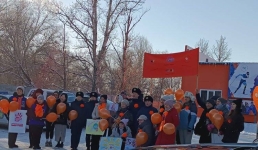 Автолюбительницы из Павлодара выступили против домашнего насилия