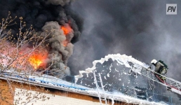 Школа в Иртышском районе сгорела дотла