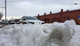 Павлодарские спасатели вызволили людей из снежного плена