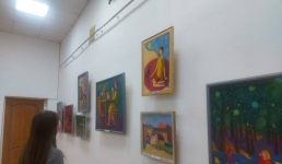 Пейзажи и моменты: выставка художницы Тлеулес Абельдиновой открылась в Павлодаре