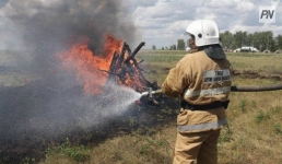 В Баянаульском районе тушат степной пожар