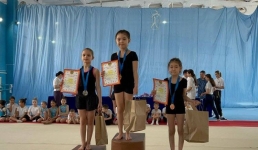 Юные акробаты Павлодара сделали первые шаги в спорте