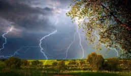 Павлодарцев предупредили о грозе