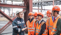 Школьников Аксу удивили заводские рекорды