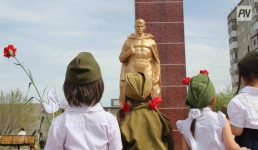 В Актогайском районе реставрируют обелиск Победы